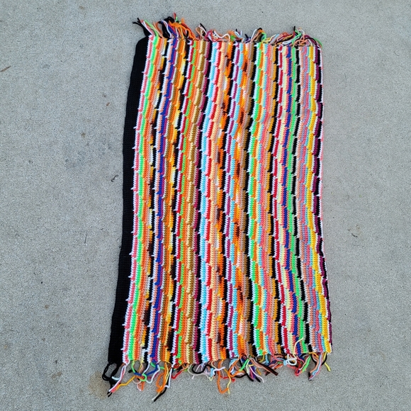 VINTAGE Rainbow Zigzag Crochet Tassel Blanket - Picture 8 of 10